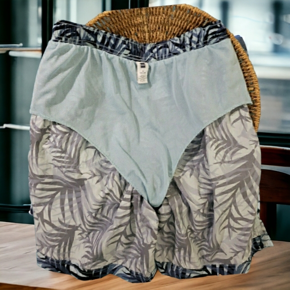 GAP Men's Board Shorts, Swim Trunks, M, EUC, Blue, 30-32" waist - Picture 4 of 5